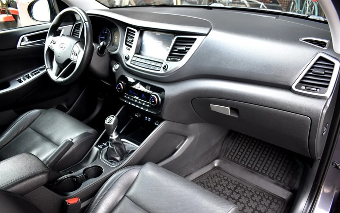 Hyundai Tucson cena 69900 przebieg: 191021, rok produkcji 2016 z Elbląg małe 781